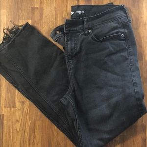 Old Navy Brand The power Jean straight ankle